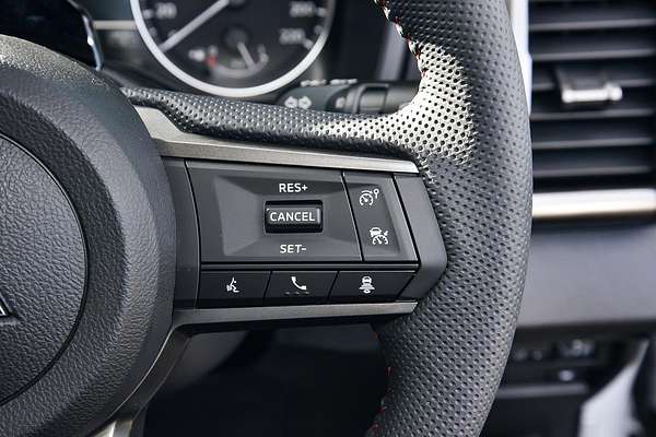 2025 Mitsubishi Triton GSR MV 4X4