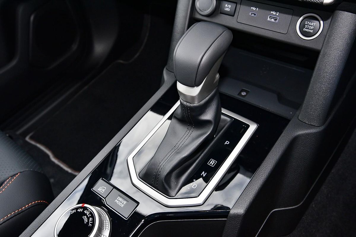 2025 Mitsubishi Triton GSR MV 4X4