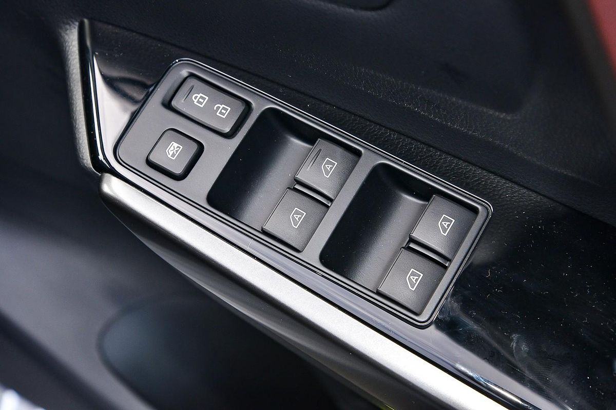 2025 Mitsubishi Pajero Sport GSR QG
