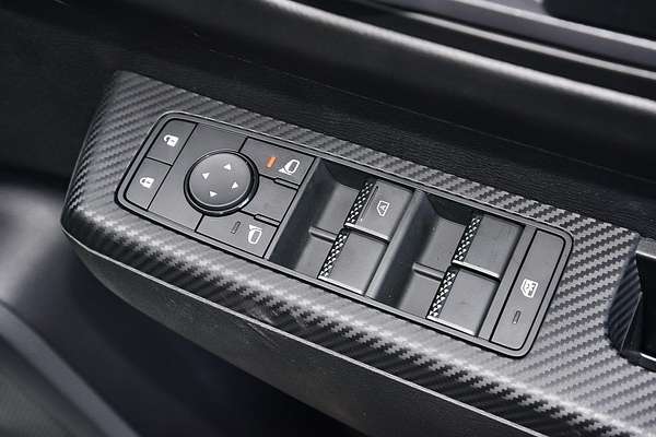 2024 Mitsubishi Triton GLX MV 4X4