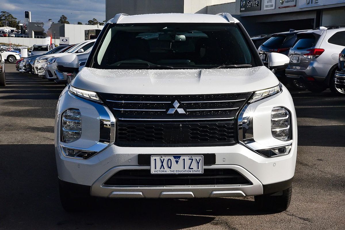 2023 Mitsubishi Outlander LS ZM