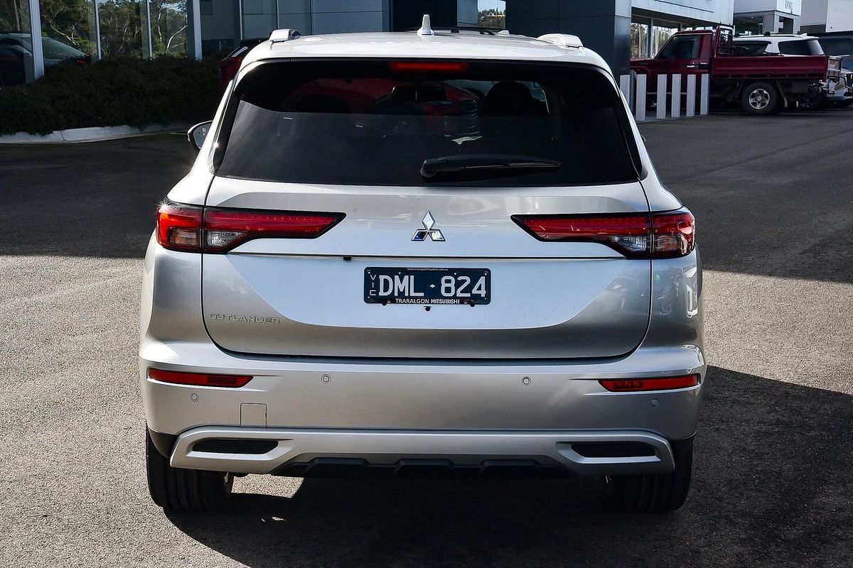 2025 Mitsubishi Outlander LS ZM