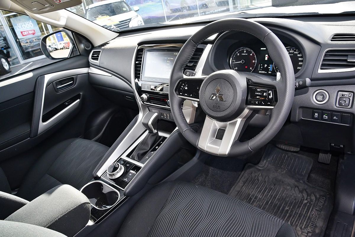2024 Mitsubishi Pajero Sport GLX QG