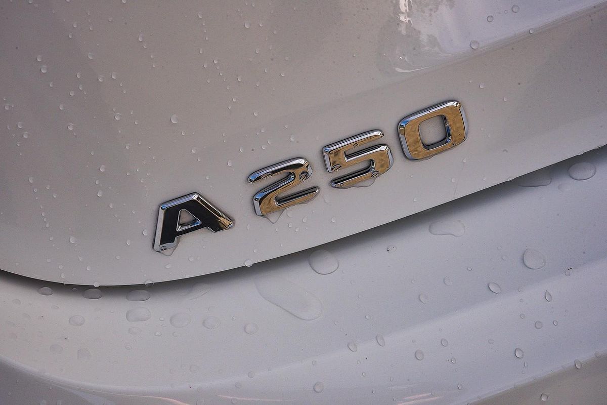 2022 Mercedes-Benz A-Class A250 V177
