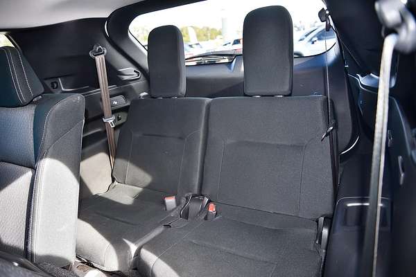 2023 Mitsubishi Outlander LS ZM