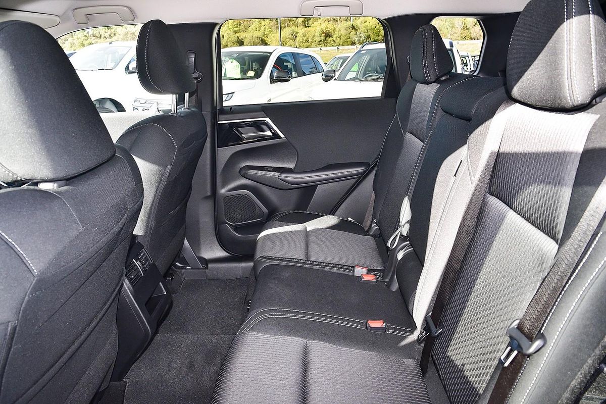 2025 Mitsubishi Outlander LS ZM