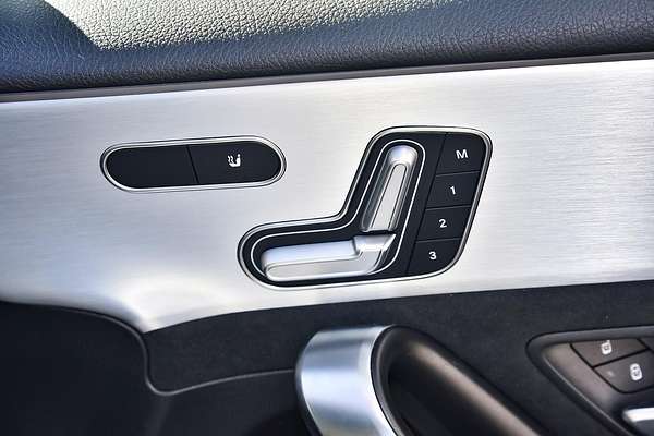 2022 Mercedes-Benz A-Class A250 V177
