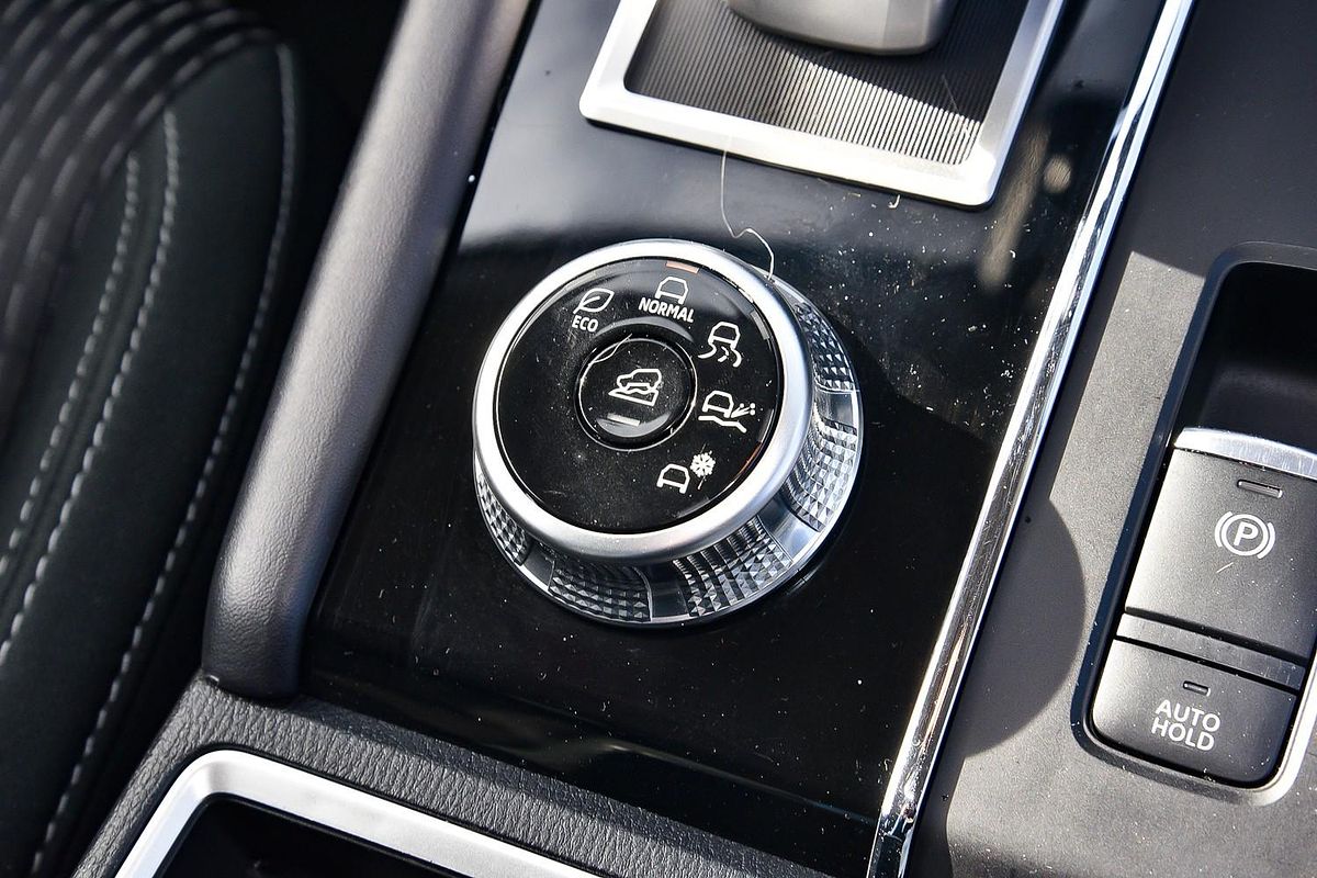 2023 Mitsubishi Outlander LS ZM