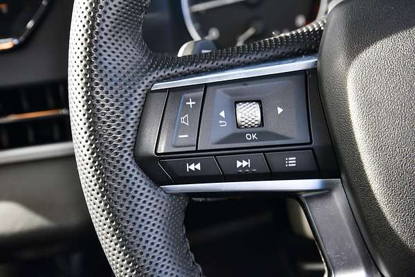 2023 Mitsubishi Outlander LS ZM