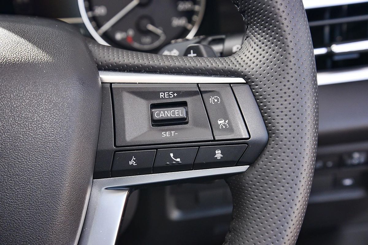 2025 Mitsubishi Outlander LS ZM