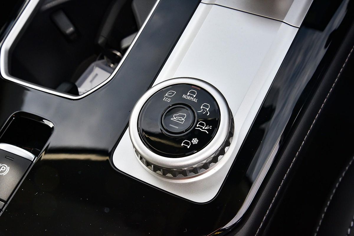 2025 Mitsubishi Outlander Aspire ZM