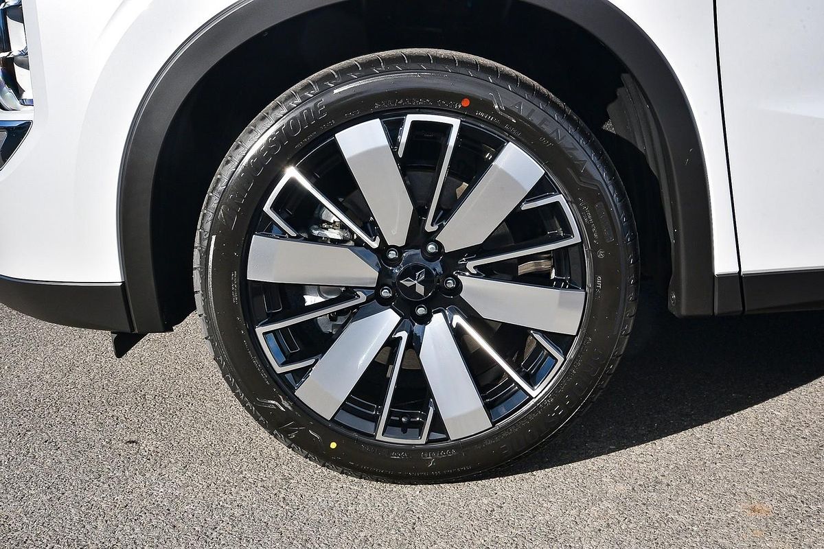 2025 Mitsubishi Outlander Aspire ZM