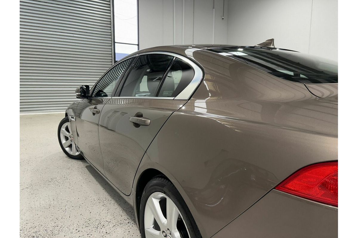 2015 Jaguar XE 20d Prestige X760