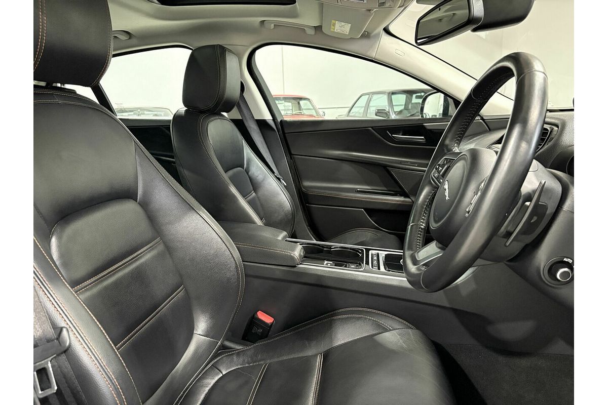 2015 Jaguar XE 20d Prestige X760