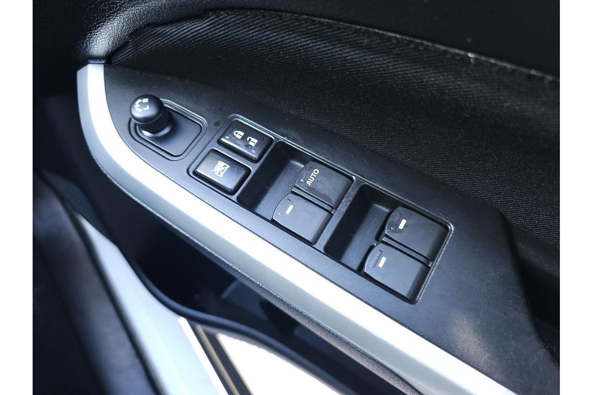 2016 Suzuki Vitara RT-S LY