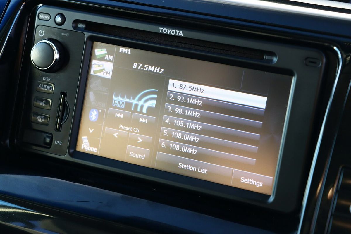 2015 Toyota Tarago GLX ACR50R