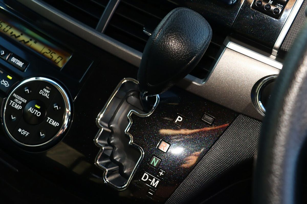 2015 Toyota Tarago GLX ACR50R