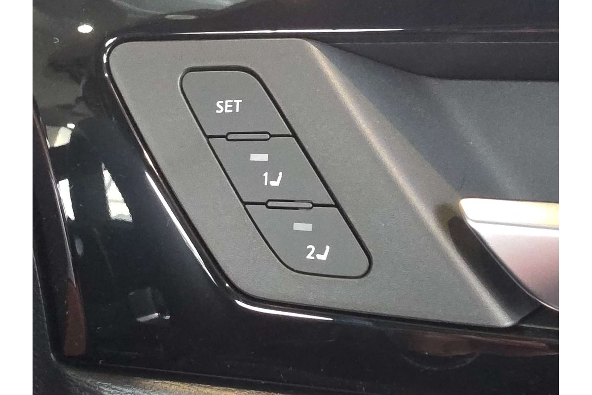 2025 Mitsubishi Outlander Exceed Tourer ZM
