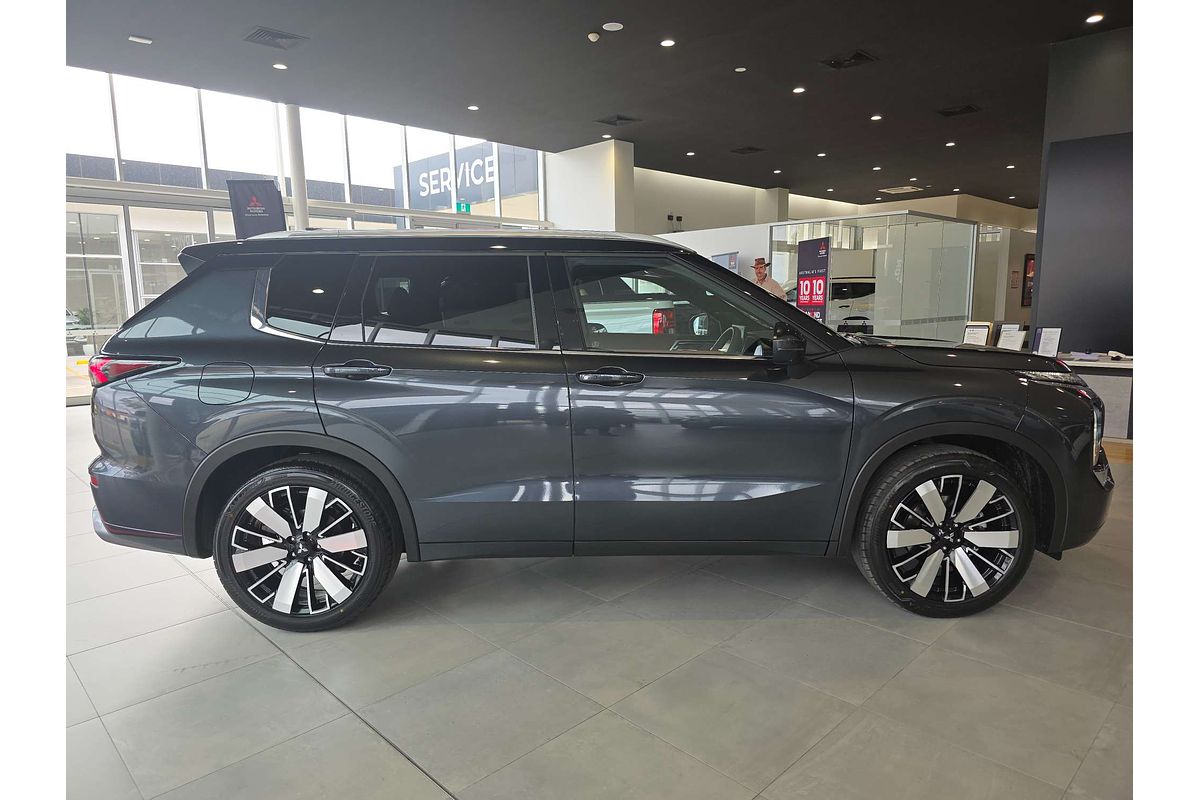 2025 Mitsubishi Outlander Exceed Tourer ZM