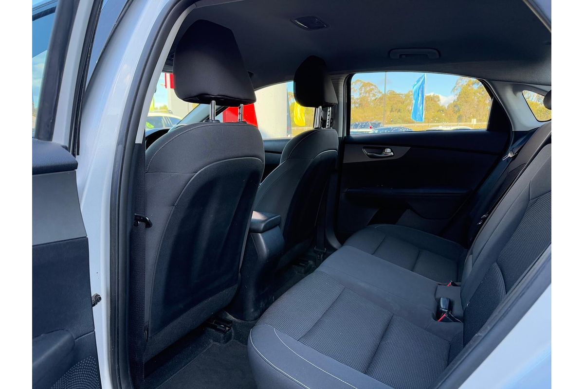 2018 Kia Cerato S YD