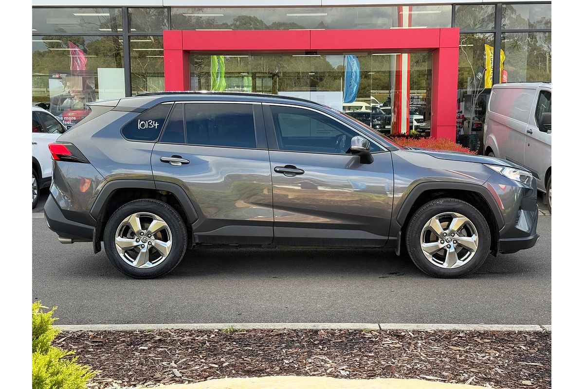 2021 Toyota RAV4 GXL MXAA52R