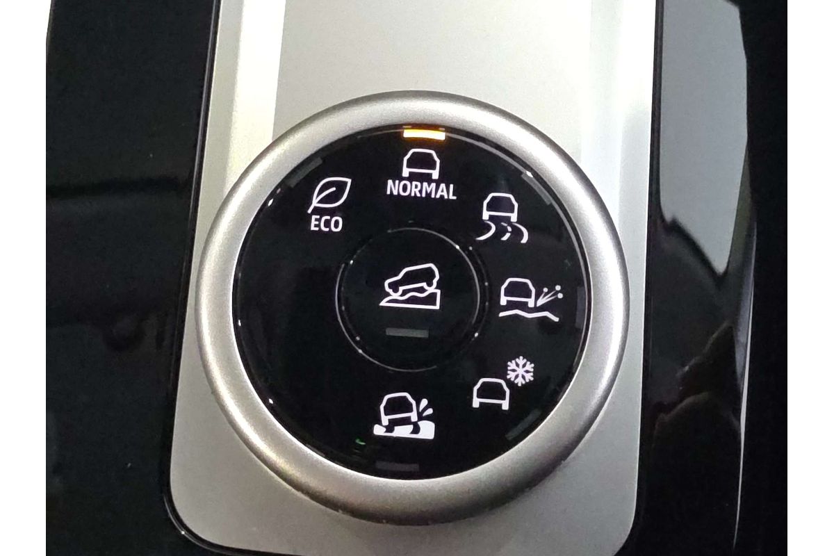 2025 Mitsubishi Outlander Exceed ZM