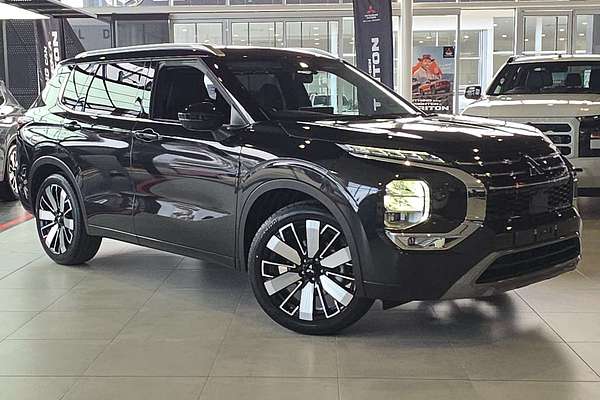 2025 Mitsubishi Outlander Exceed ZM