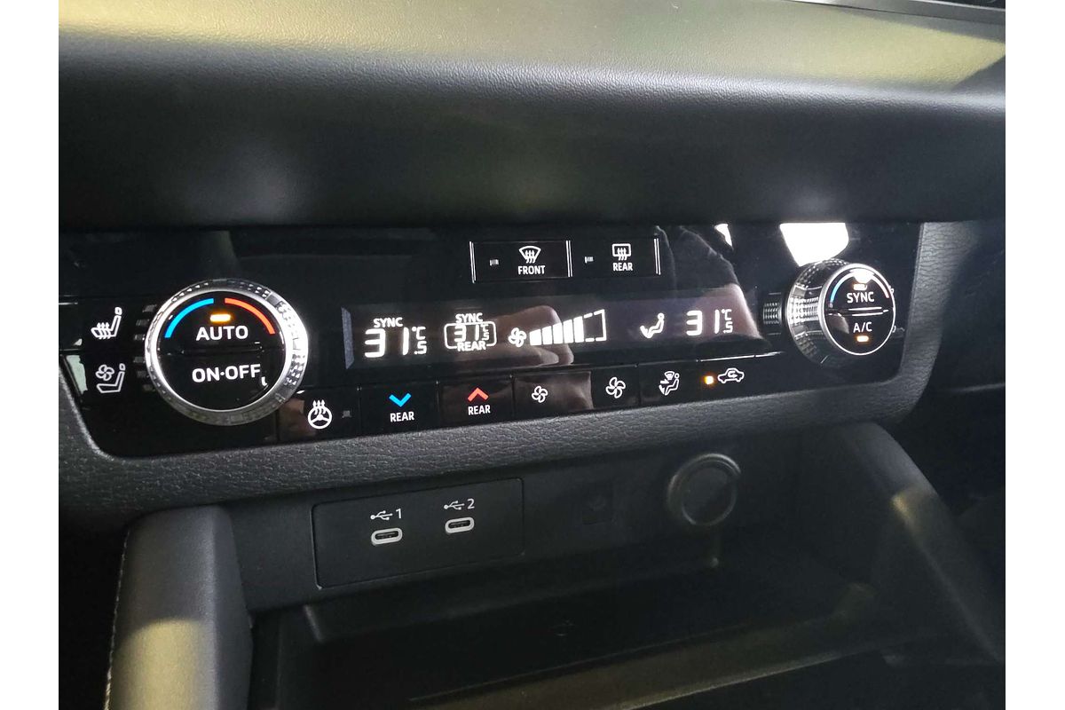 2025 Mitsubishi Outlander Exceed ZM