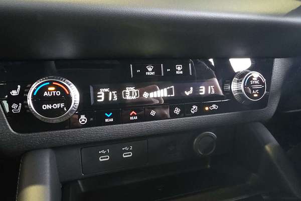2025 Mitsubishi Outlander Exceed ZM