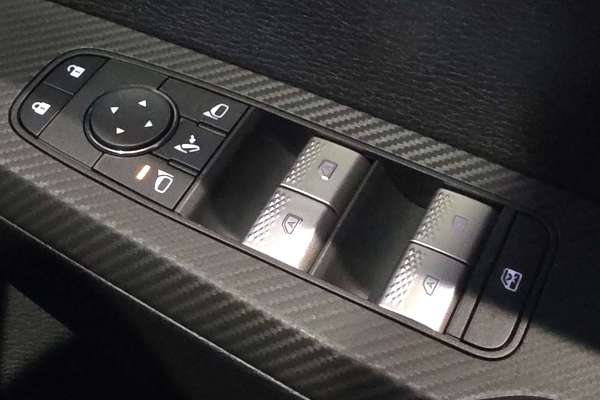 2025 Mitsubishi Outlander Exceed ZM