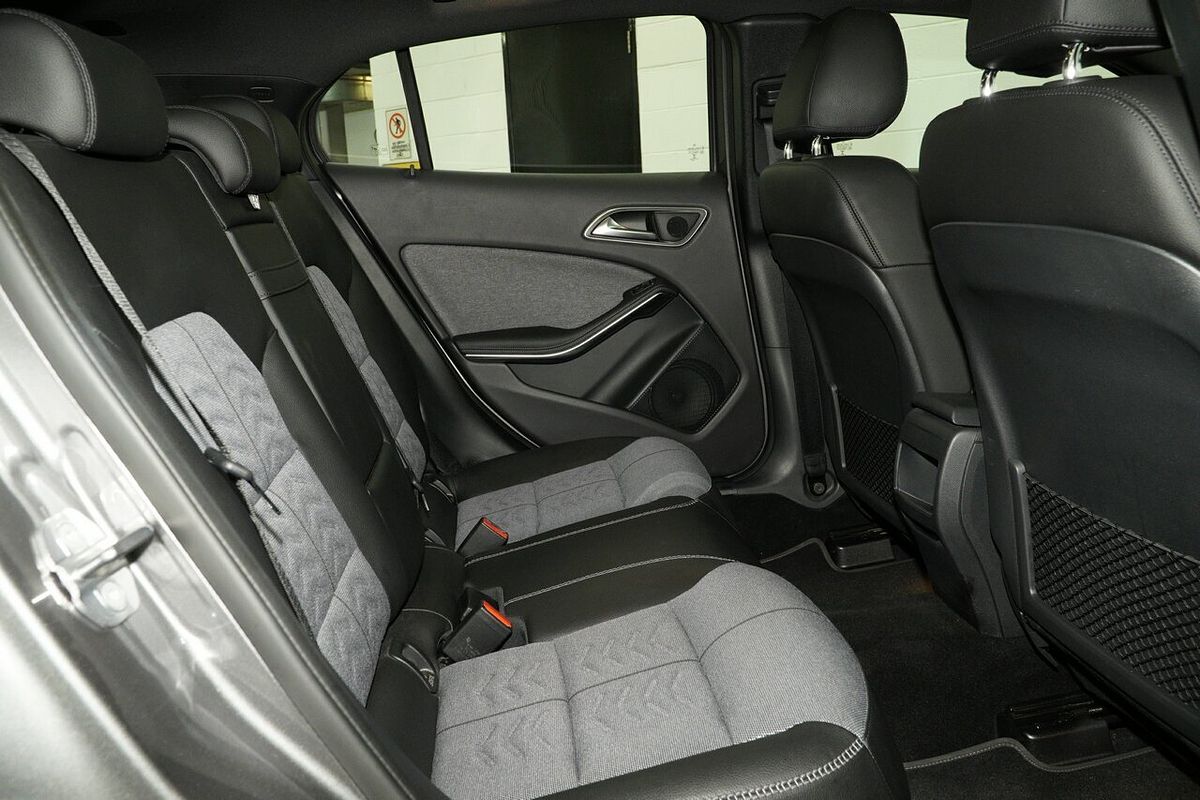 2019 Mercedes-Benz GLA-Class GLA180 X156