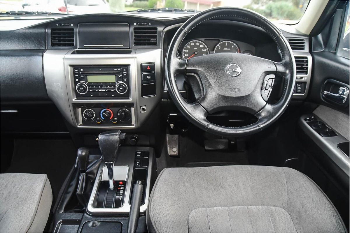 2010 Nissan Patrol ST GU 7