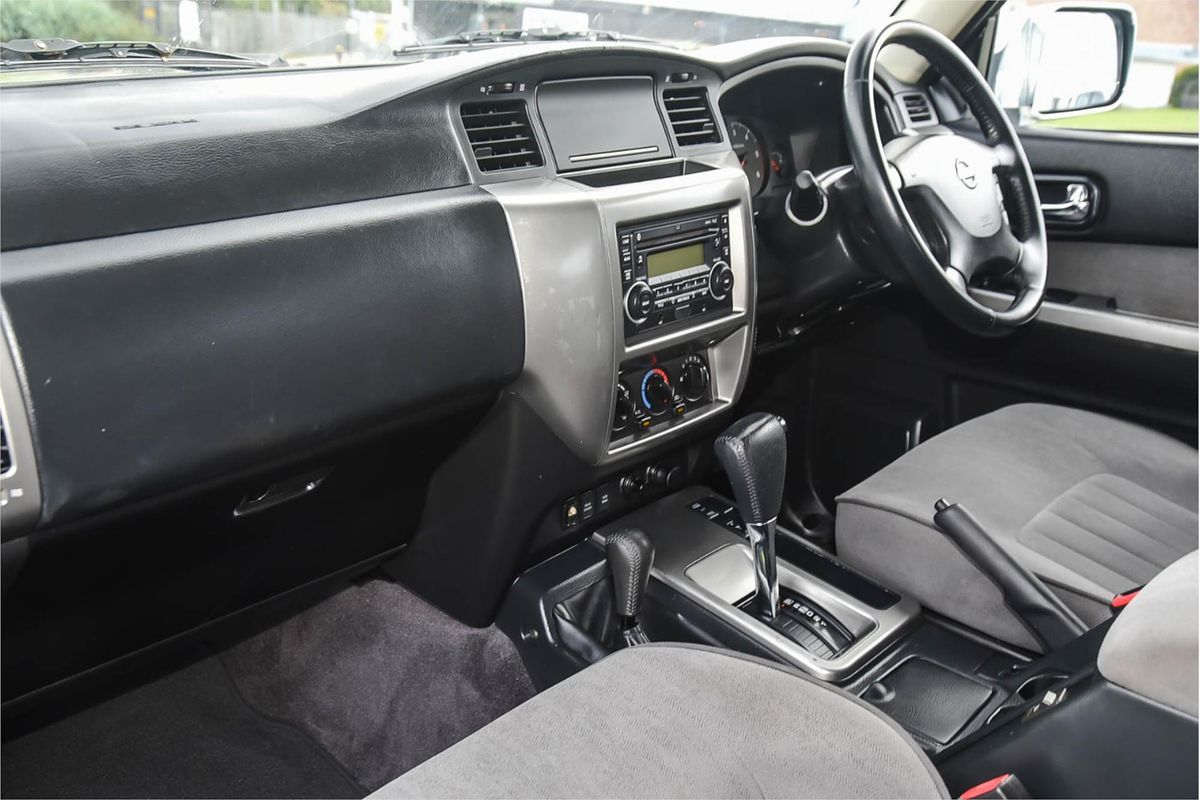 2010 Nissan Patrol ST GU 7