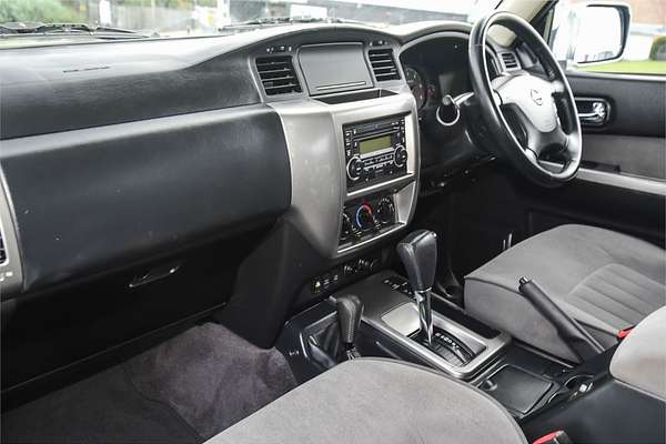 2010 Nissan Patrol ST GU 7