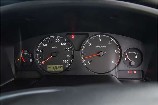 2010 Nissan Patrol ST GU 7