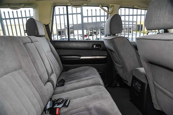 2010 Nissan Patrol ST GU 7