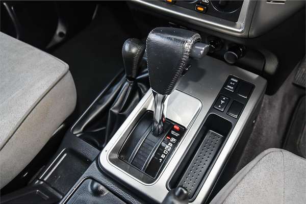 2010 Nissan Patrol ST GU 7