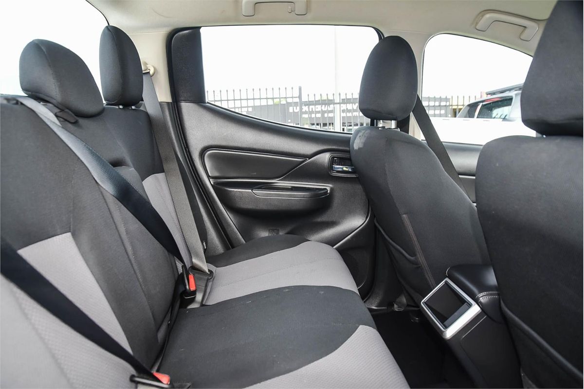 2018 Mitsubishi Triton GLX+ MR 4X4