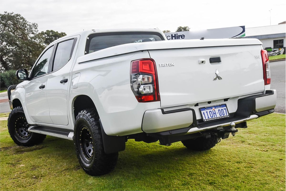 2018 Mitsubishi Triton GLX+ MR 4X4