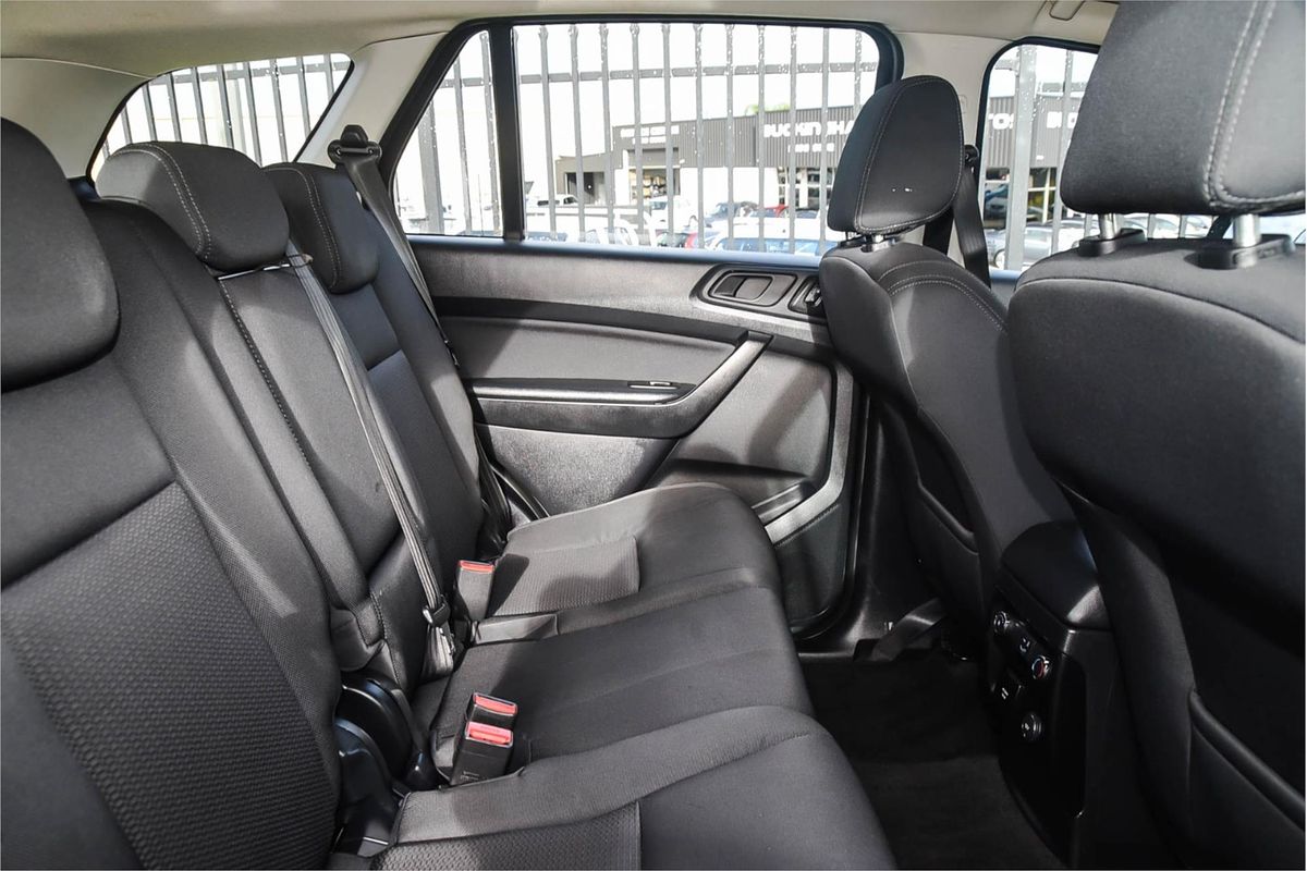 2018 Ford Everest Ambiente UA II 3.2L