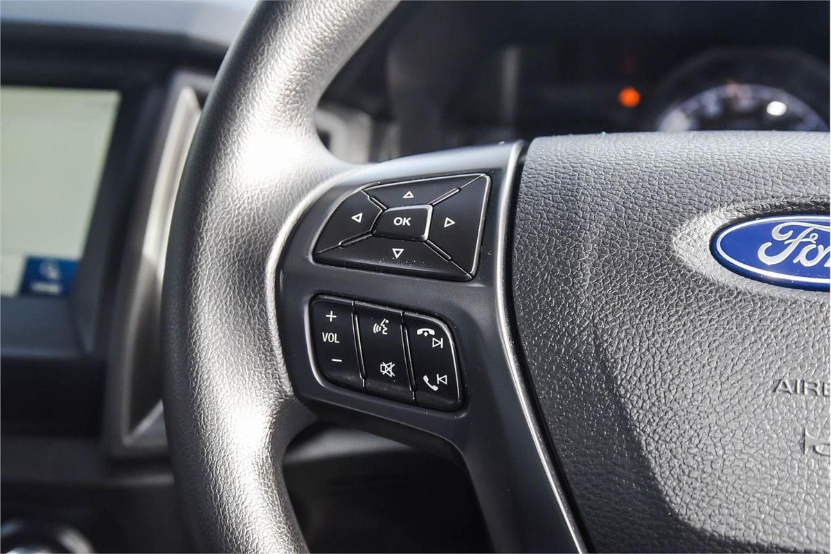 2018 Ford Everest Ambiente UA II 3.2L