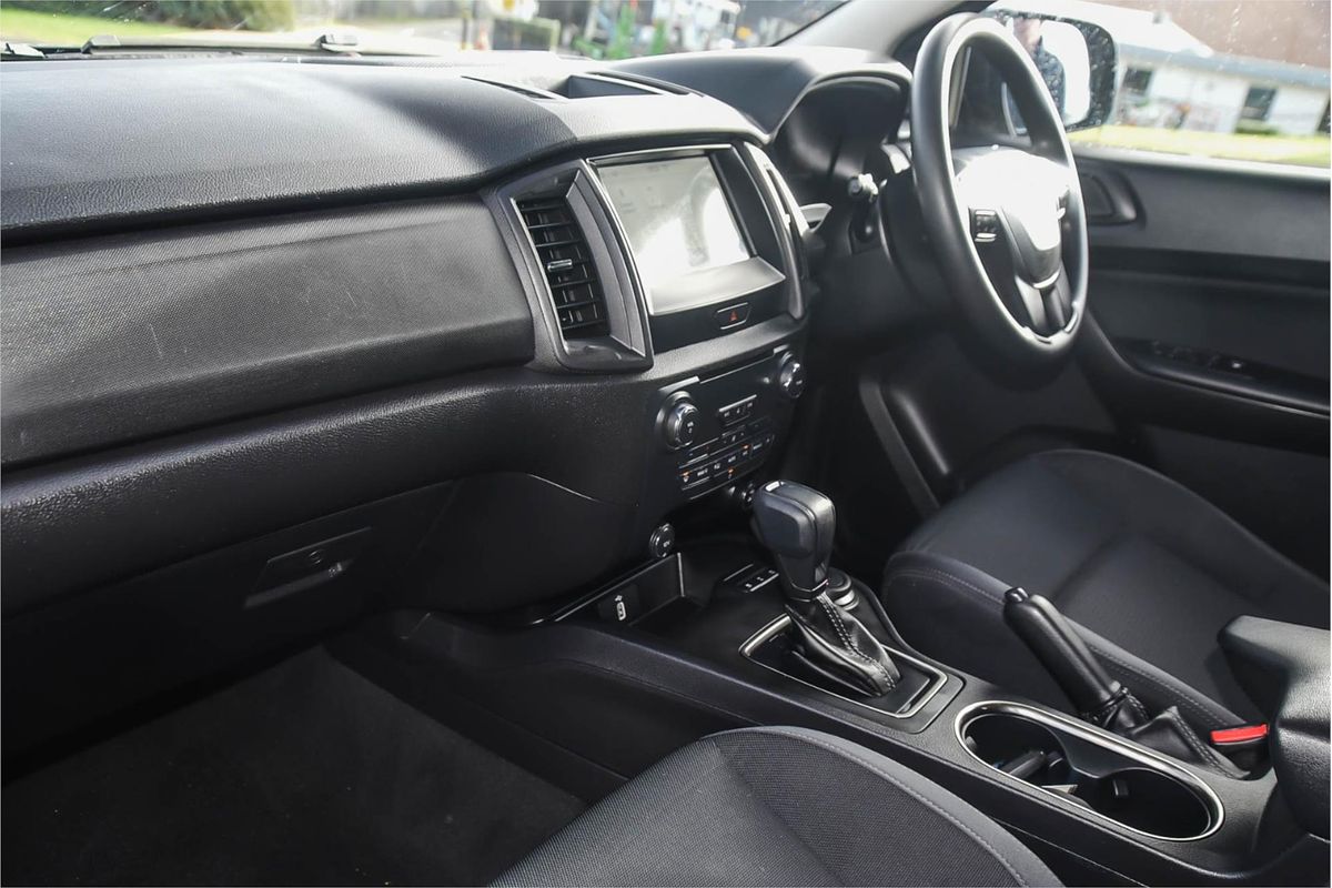2018 Ford Everest Ambiente UA II 3.2L