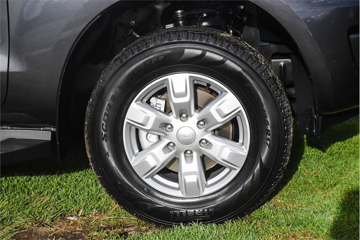 2018 Ford Everest Ambiente UA II 3.2L