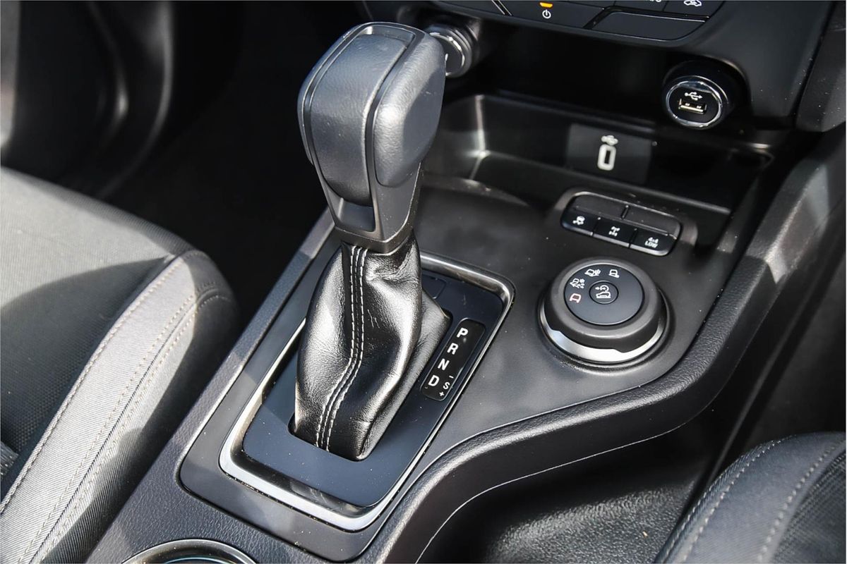 2018 Ford Everest Ambiente UA II 3.2L