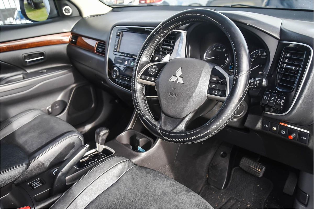 2013 Mitsubishi Outlander Aspire ZJ