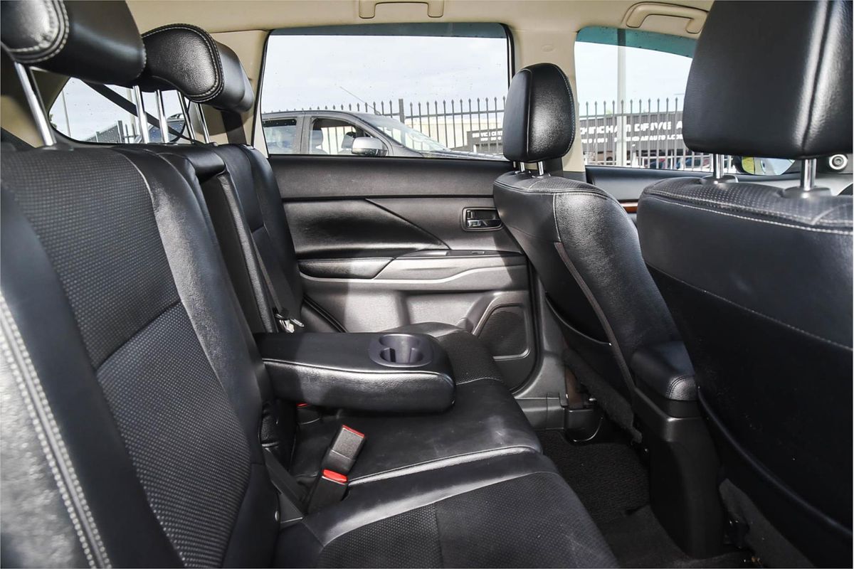 2013 Mitsubishi Outlander Aspire ZJ