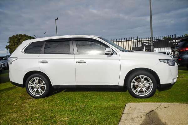 2013 Mitsubishi Outlander Aspire ZJ