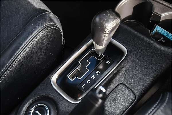 2013 Mitsubishi Outlander Aspire ZJ