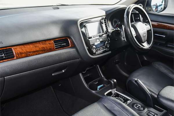 2013 Mitsubishi Outlander Aspire ZJ