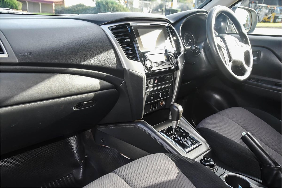 2020 Mitsubishi Triton GLX+ MR 4X4